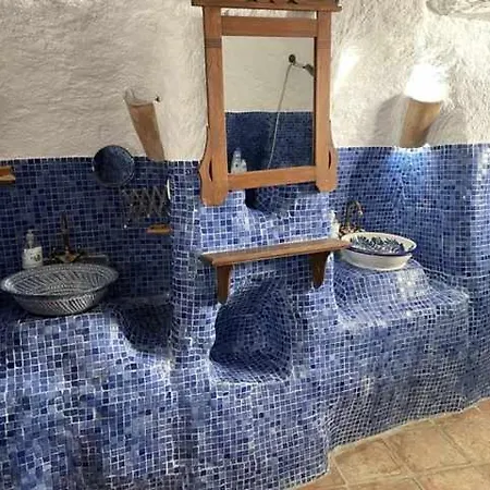 Casa rural Cueva El Guindas