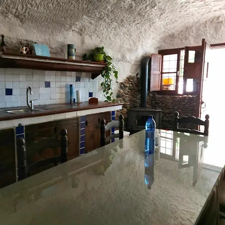 Cueva El Guindas Casa rural *