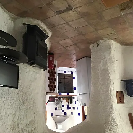 Casa rural Cueva El Guindas *